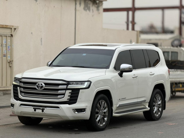 Toyota Land Cruiser 2023  White LHD Petrol AT SUV 4WD