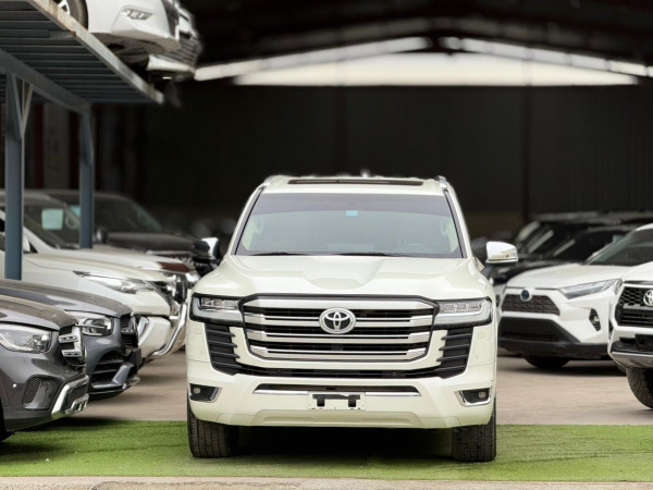 Toyota Land Cruiser 2023  White LHD Petrol AT SUV 4WD view 2
