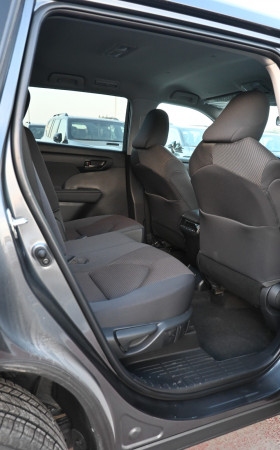 Toyota Highlander 2023  Black LHD Petrol AT SUV 4WD view 3