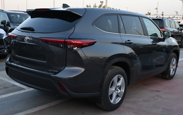 Toyota Highlander 2023  Black LHD Petrol AT SUV 4WD view 9