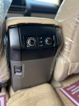 Toyota LAND CRUISER PRADO 2019/ White LHD Petrol AT SUV 4WD view 3