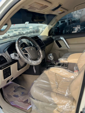 Toyota LAND CRUISER PRADO 2019/ White LHD Petrol AT SUV 4WD view 13