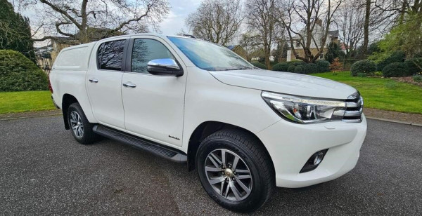 Toyota Hilux 2020/ White RHD Diesel AT Pickup 4WD view 12