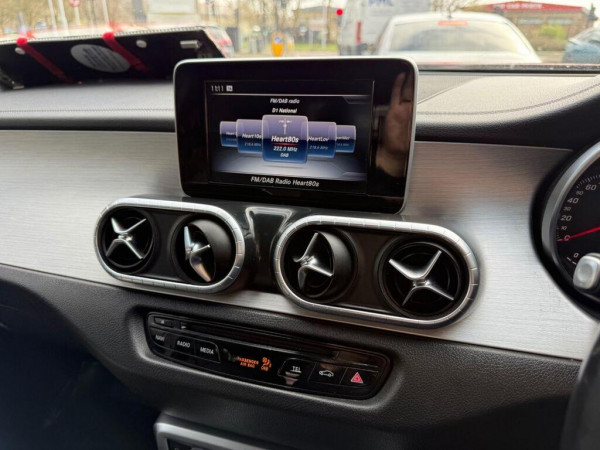 Mercedes-Benz X350 2019/ Red RHD Diesel AT Pickup 4WD view 3