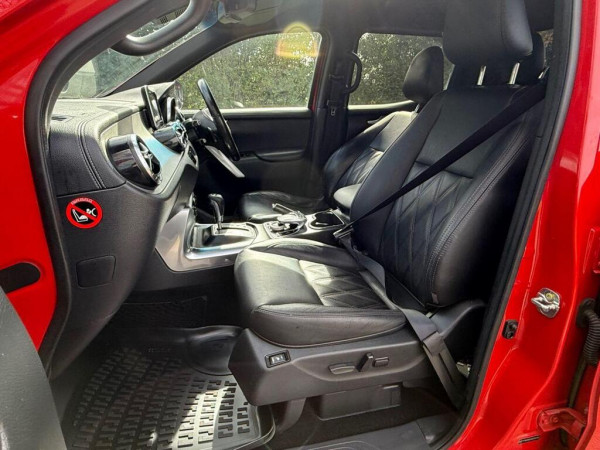 Mercedes-Benz X350 2019/ Red RHD Diesel AT Pickup 4WD view 13