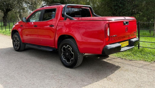 Mercedes-Benz X350 2019/ Red RHD Diesel AT Pickup 4WD view 19