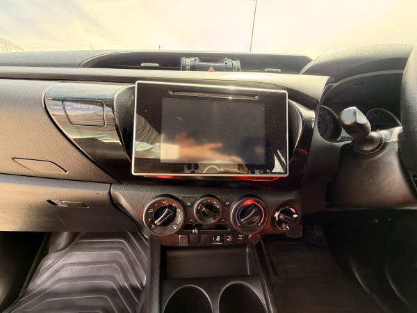 Toyota Hilux 2019/ Brown RHD Diesel AT Pickup 4WD view 4