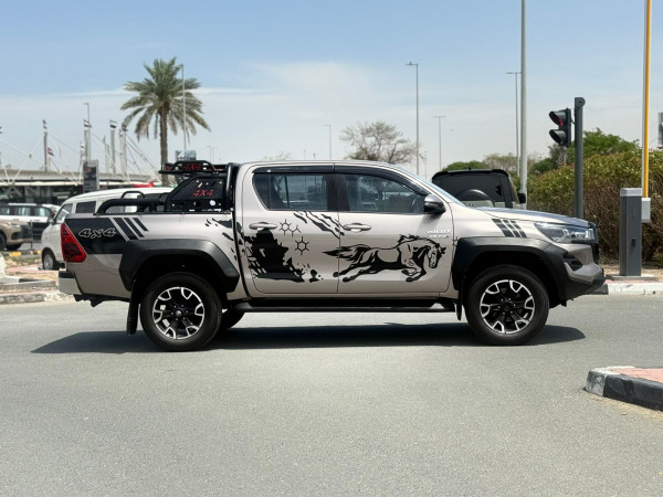 Toyota Hilux 2019/ Brown RHD Diesel AT Pickup 4WD view 12