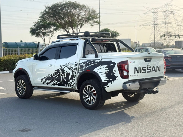 Nissan Navara 2019/ White RHD Diesel AT Pickup 4WD view 18
