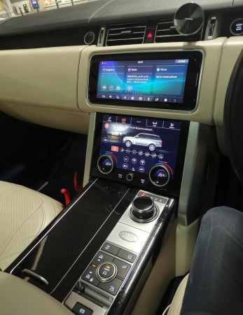 Land Rover Range Rover Vogue SE 2019/ Black RHD Diesel AT SUV 4WD view 15