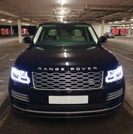 Land Rover Range Rover Vogue SE 2019/ Black RHD Diesel AT SUV 4WD view 17