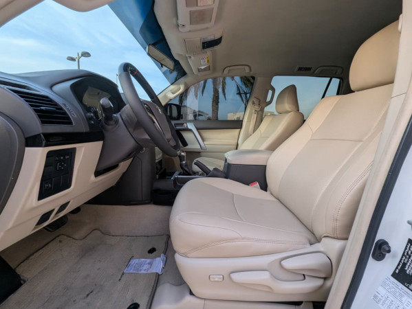 Toyota LAND CRUISER PRADO 2023  White LHD Petrol AT SUV 4WD view 8