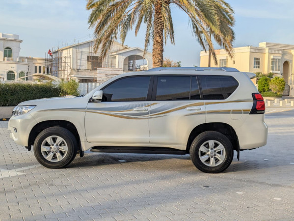 Toyota LAND CRUISER PRADO 2023  White LHD Petrol AT SUV 4WD view 20