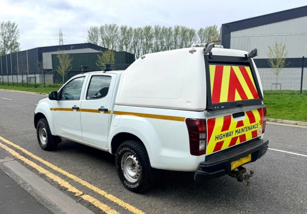 Isuzu D-Max 2019/ White RHD Diesel MT Pickup 4WD view 8