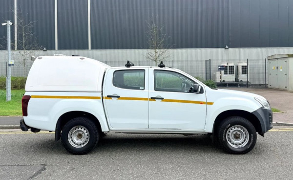 Isuzu D-Max 2019/ White RHD Diesel MT Pickup 4WD view 13
