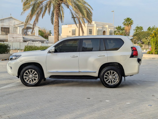 Toyota LAND CRUISER PRADO 2019/ White LHD Petrol AT SUV 4WD view 20