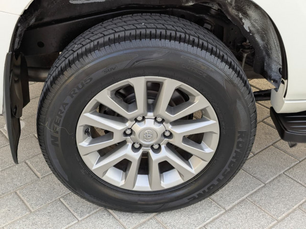 Toyota LAND CRUISER PRADO 2019/ White LHD Petrol AT SUV 4WD view 21