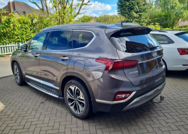 Hyundai Santa Fe 2019/ Grey RHD Diesel AT SUV 4WD view 3