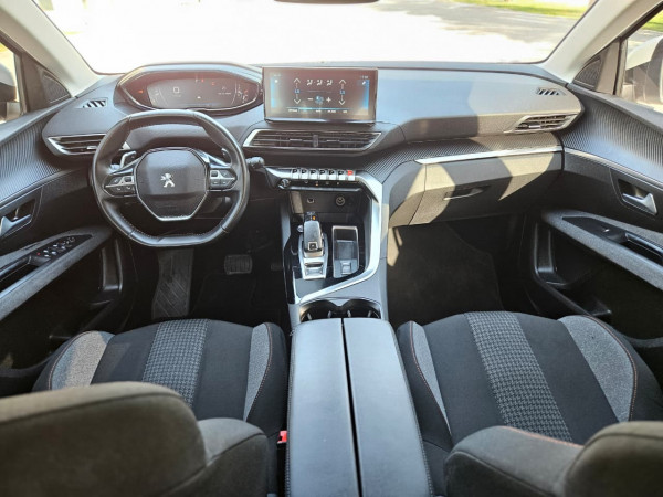 Peugeot 3008 2022/ White LHD Petrol AT SUV Crossover 2WD view 5