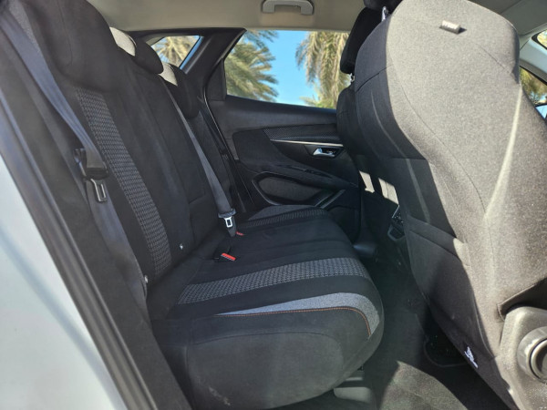 Peugeot 3008 2022/ White LHD Petrol AT SUV Crossover 2WD view 16