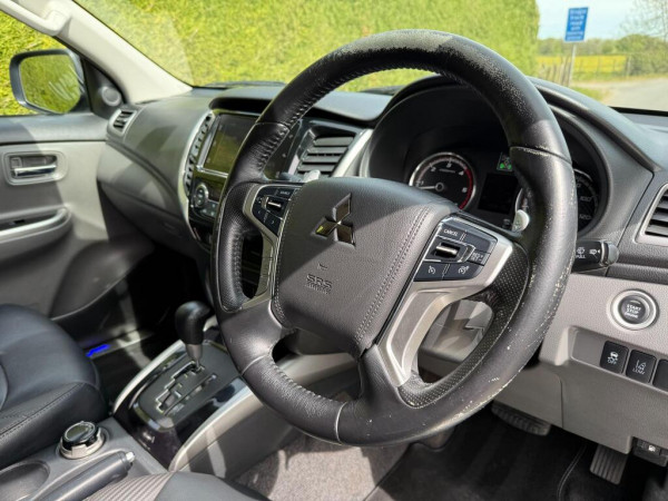Mitsubishi L200 2019/ Grey RHD Diesel AT Pickup 4WD view 13