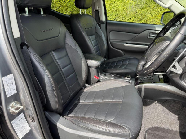 Mitsubishi L200 2019/ Grey RHD Diesel AT Pickup 4WD view 15