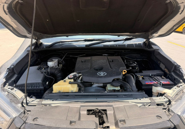 Toyota Hilux 2019/ Grey RHD Diesel AT Pickup 4WD view 11