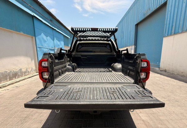 Toyota Hilux 2019/ Grey RHD Diesel AT Pickup 4WD view 17
