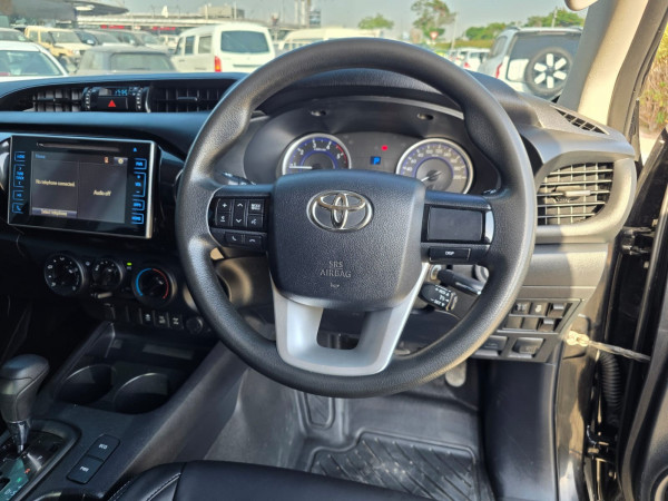 Toyota Hilux 2018/ Black RHD Diesel AT Pickup 4WD view 15