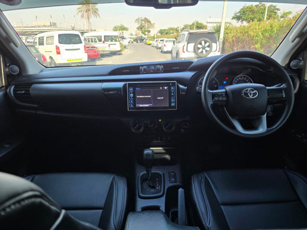 Toyota Hilux 2018/ Black RHD Diesel AT Pickup 4WD view 16