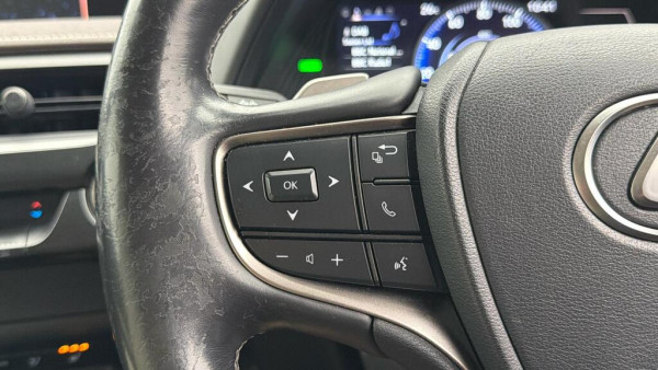 Lexus UX 300E 2021/ Black RHD Electric AT SUV Crossover 2WD view 14