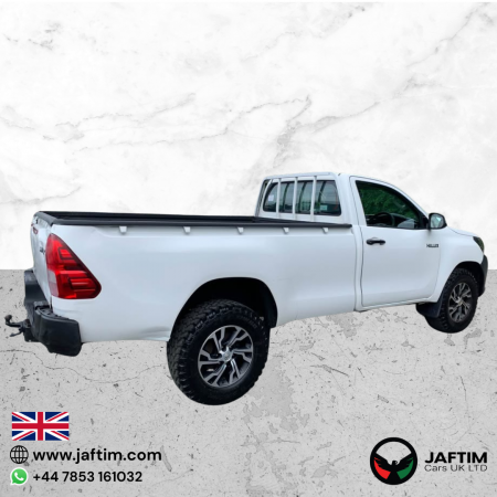 Toyota Hilux 2019/ White RHD Diesel MT Pickup 4WD view 4