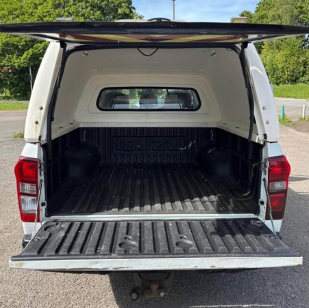 Isuzu D-Max 2019/ White RHD Diesel MT Pickup 4WD view 6