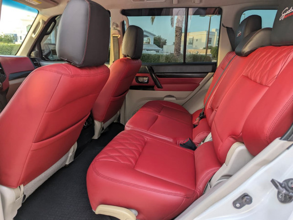 Mitsubishi Pajero 2015  White LHD Petrol AT SUV 4WD view 7