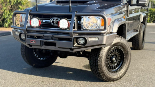 Toyota Land Cruiser Pickup 2019/ Grey RHD Diesel MT Pickup 4WD view 3