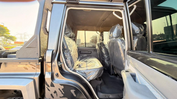 Toyota Land Cruiser Pickup 2019/ Grey RHD Diesel MT Pickup 4WD view 16