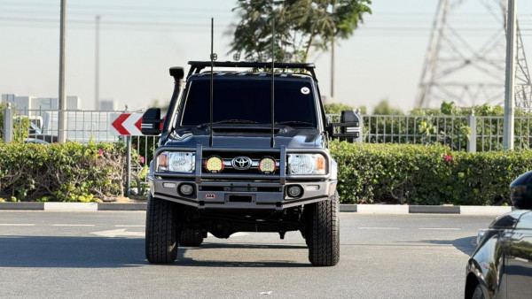 Toyota Land Cruiser Pickup 2019/ Grey RHD Diesel MT Pickup 4WD view 24