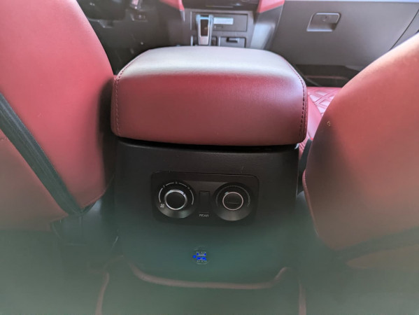 Mitsubishi Pajero 2020/ Black LHD Petrol AT SUV 4WD view 9