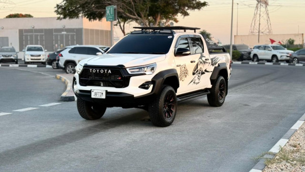 Toyota Hilux 2022/ White RHD Diesel AT Pickup 4WD view 12