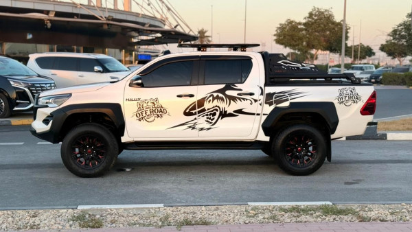 Toyota Hilux 2022/ White RHD Diesel AT Pickup 4WD view 16