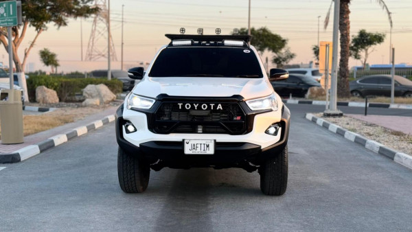 Toyota Hilux 2022/ White RHD Diesel AT Pickup 4WD view 18