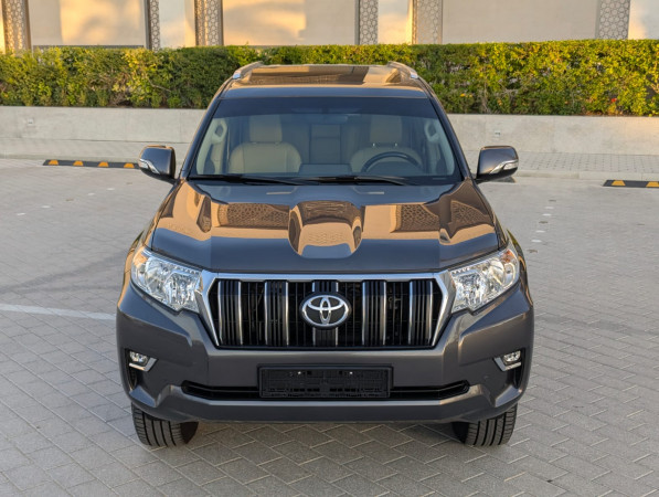 Toyota LAND CRUISER PRADO 2019/ Grey LHD Petrol AT SUV 4WD
