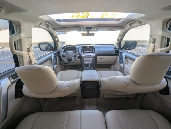 Toyota LAND CRUISER PRADO 2019/ Grey LHD Petrol AT SUV 4WD view 7
