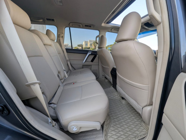 Toyota LAND CRUISER PRADO 2019/ Grey LHD Petrol AT SUV 4WD view 8