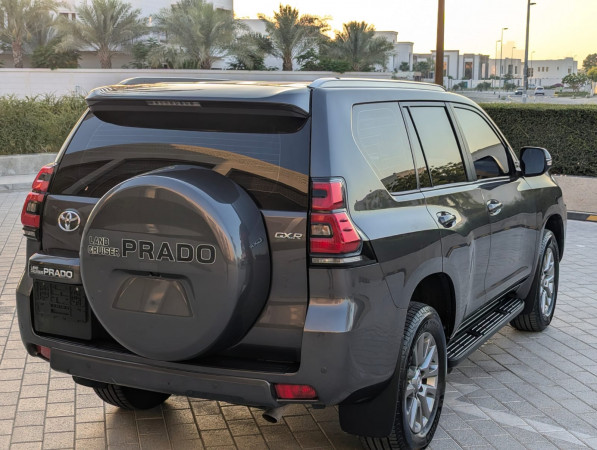 Toyota LAND CRUISER PRADO 2019/ Grey LHD Petrol AT SUV 4WD view 13
