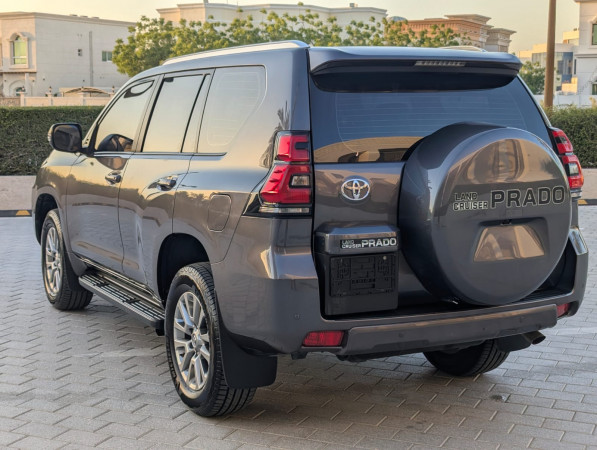 Toyota LAND CRUISER PRADO 2019/ Grey LHD Petrol AT SUV 4WD view 14