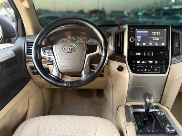 Toyota Land Cruiser 2017/ Black LHD Diesel AT SUV 4WD view 18