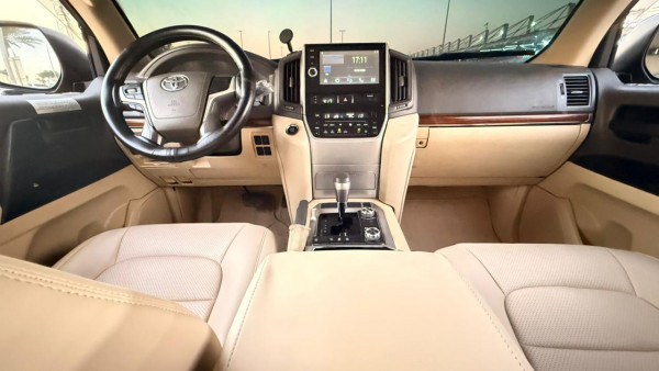 Toyota Land Cruiser 2017/ Black LHD Diesel AT SUV 4WD view 27