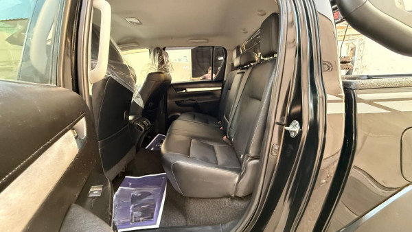 Toyota Hilux 2023/ Black RHD Diesel AT Pickup 4WD view 4