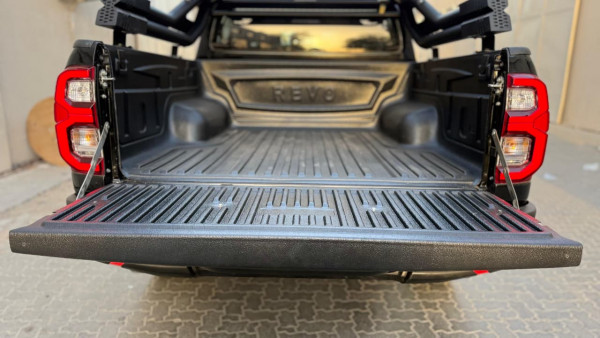 Toyota Hilux 2023/ Black RHD Diesel AT Pickup 4WD view 19